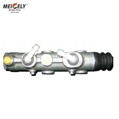 ब्रेक मास्टर पंप ओई नंबर 4797843 IVECO ट्रक के लिए ब्रेक मास्टर सिलेंडर रिपेयर किट