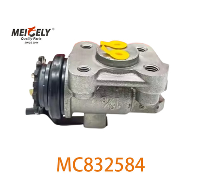 मूल MC832584 ब्रेक व्हील सिलेंडर MC832588 MITSUBISHI FUSO के लिए फिट