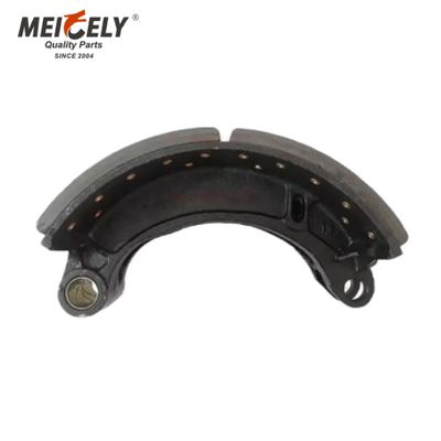 उच्च गुणवत्ता वाले युटोंग बस पार्ट्स रियर ब्रेक शू असेंबली ब्रेक पैड के साथ